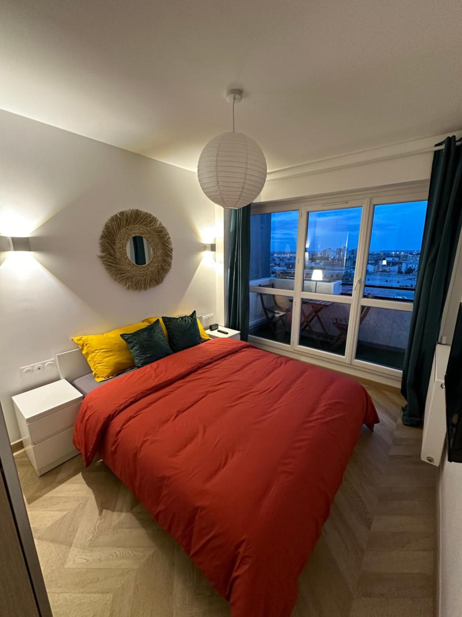 Paris Pantin Magnifique Appartement 4 Pieces De 108M2 Avec 2 Parking Interieur - Tres Cosy Pour 1 A 12 Personnes - Entierement Refait A Neuf Entire Apartment Luxurious And Warm - Pantin Paris 19 Eme Free Wifi Gratuit Εξωτερικό φωτογραφία