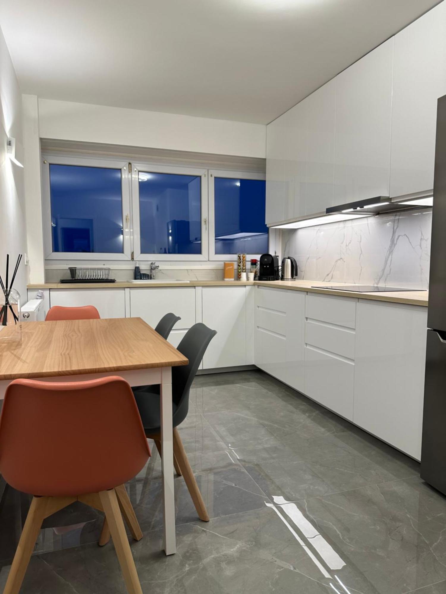 Paris Pantin Magnifique Appartement 4 Pieces De 108M2 Avec 2 Parking Interieur - Tres Cosy Pour 1 A 12 Personnes - Entierement Refait A Neuf Entire Apartment Luxurious And Warm - Pantin Paris 19 Eme Free Wifi Gratuit Εξωτερικό φωτογραφία